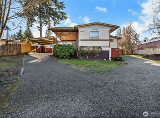 20006 117th St E, Bonney Lake, WA 98391