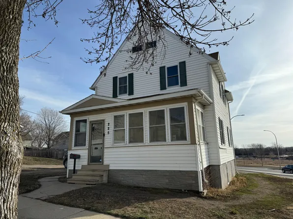 225 Elizabeth Ave, Albert Lea, MN 56007
