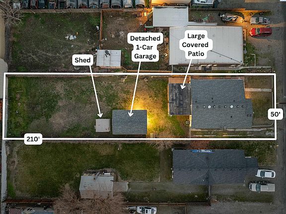 3rd image of 526 W Entiat Ave