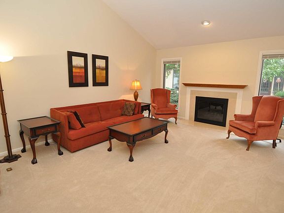4th image of 5803 Bastille Pl