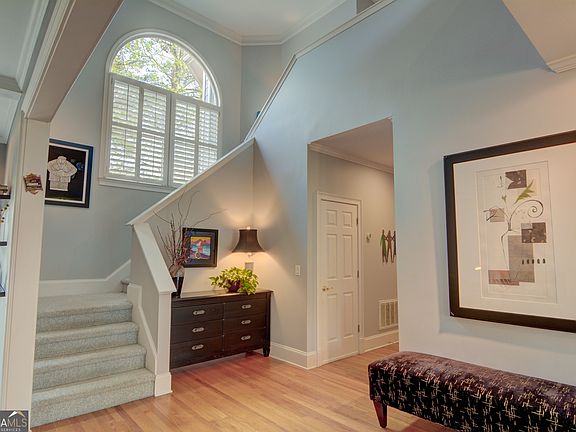 5th image of 520 Redding View Ct