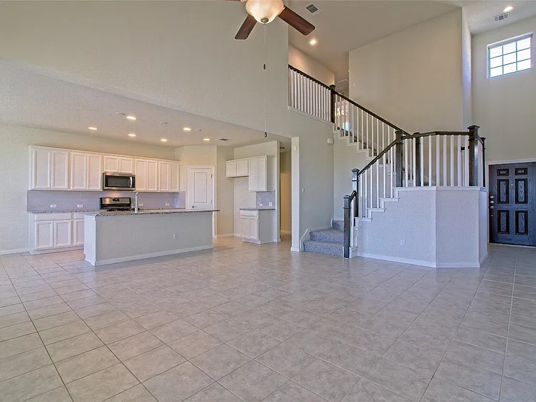 5610 Wolf Pack Dr — Photo 8