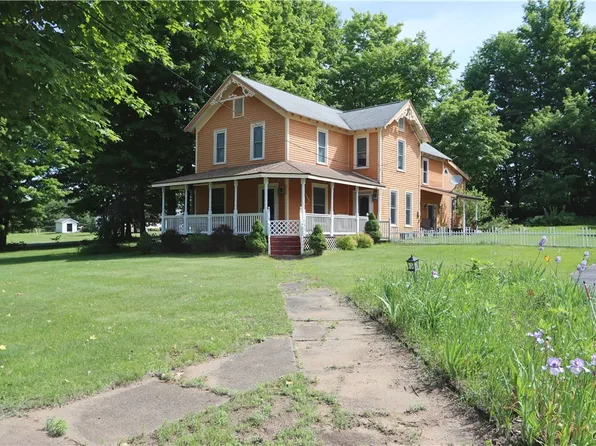 601 Douglas St, Mannsville, NY 13661