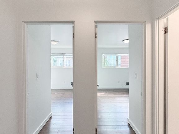 4th image of 412 Bellevue Ave E APT 307