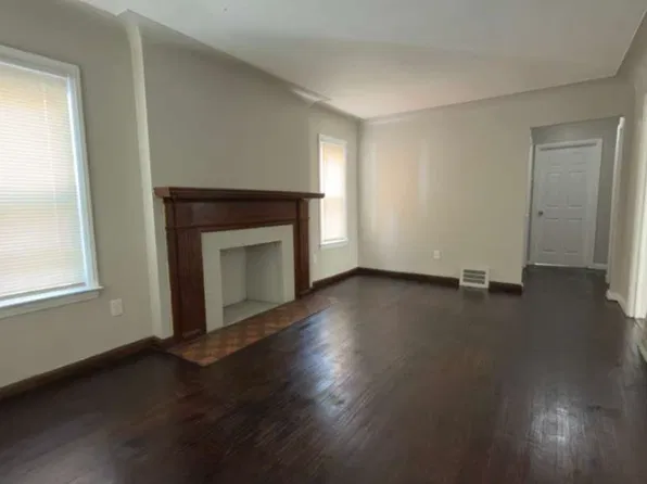 8276 Sussex St, Detroit, MI 48228