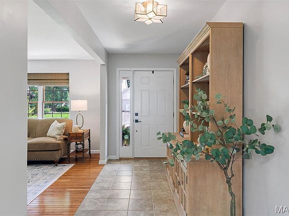 4th image of 2348 Fairwood Forest Ct