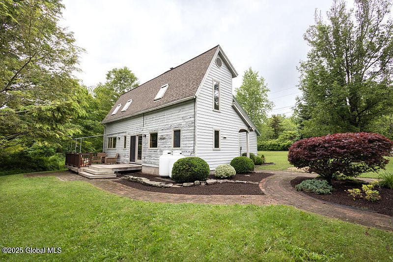 5th image of 486 Westfall Road