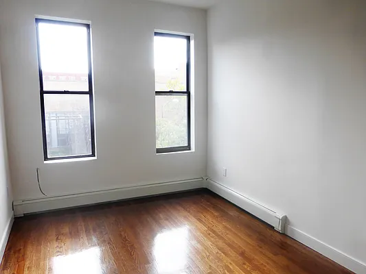 Rented by LDMI Realty Group LLC | media 28
