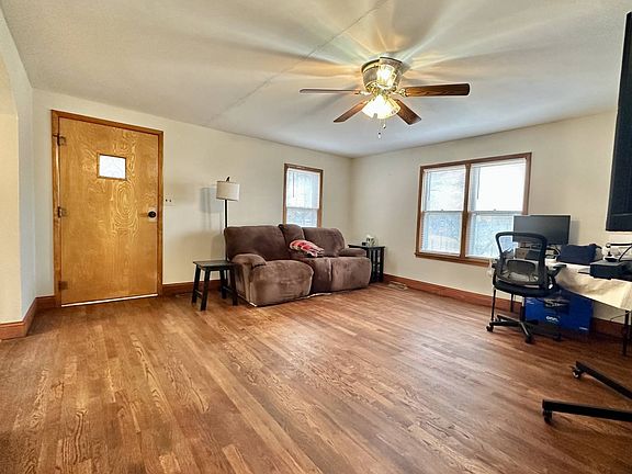 2nd image of 175 N Thompson Ave