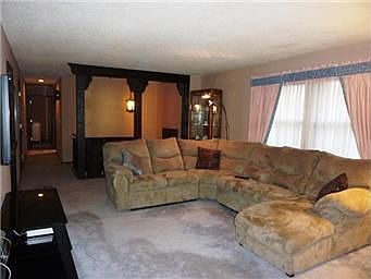 3rd image of 1505 NE 73rd Ter