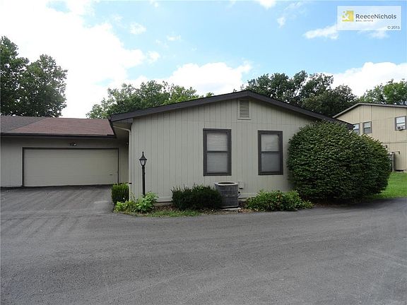 2nd image of 13911 Falkirk Cir