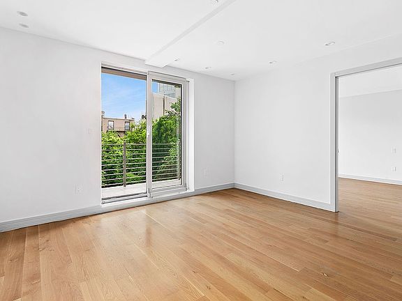 3rd image of 764 Bergen St #4B
