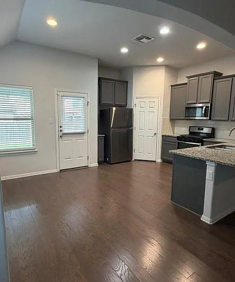 13505 Mariscan St — Photo 4