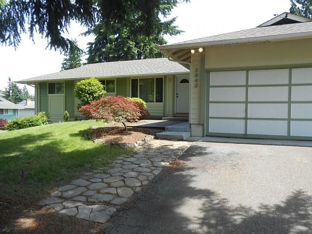 1st image of 2640 26th Pl SE