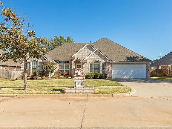 2nd image of 2921 Misty Ridge Dr
