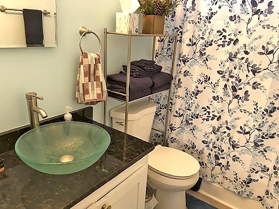 5th image of 556 Catalina Dr #556