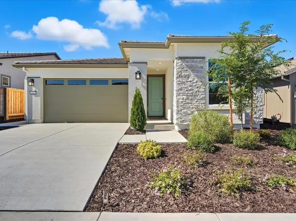 3237 Woody Way, Hollister, CA 95023