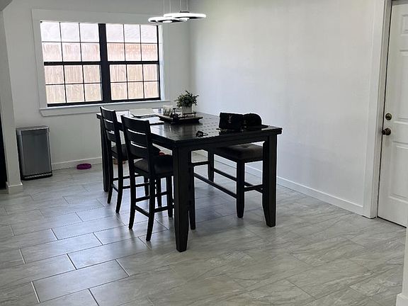 5th image of 3154 Capitan Dr