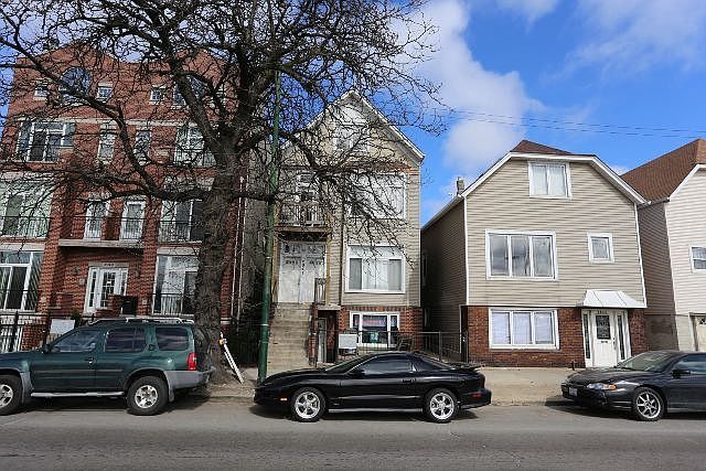 1st image of 2947 N Ashland Ave APT 01