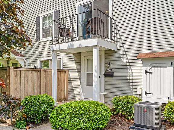 5th image of 2772 Glenbridge Ct #87