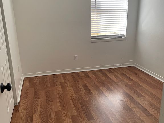 3rd image of 3718 W Bay Ave Unit A