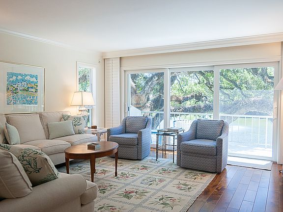 2nd image of 433 Silver Moss Dr