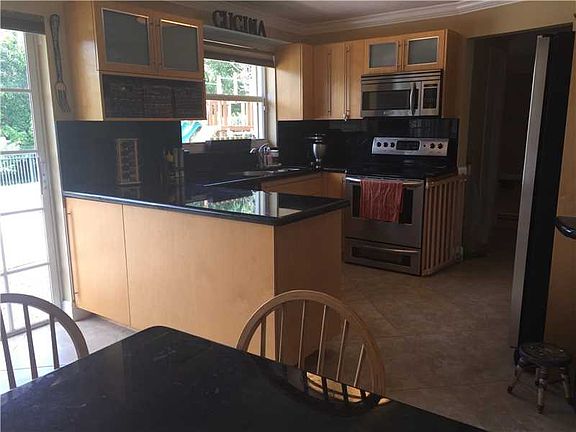 2nd image of 10417 SW 53rd St