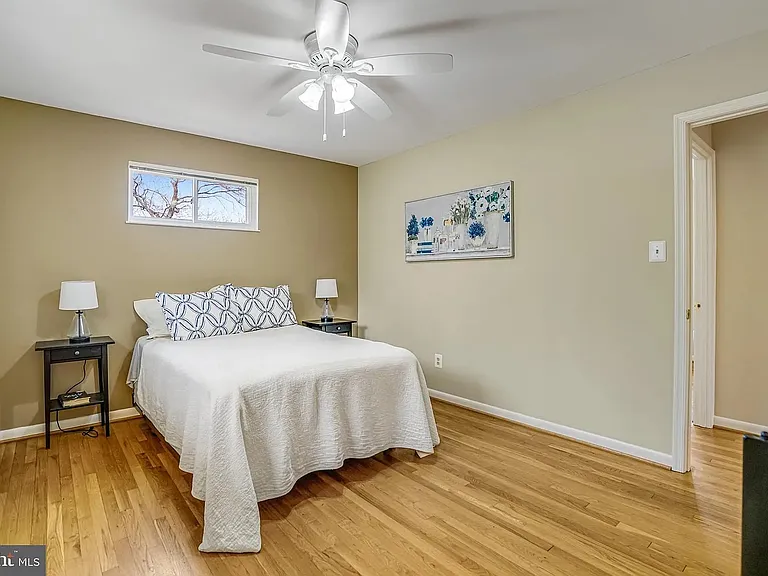 8651 Cromwell Dr — Photo 27