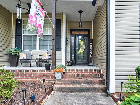 4th image of 4115 Geneva Drive