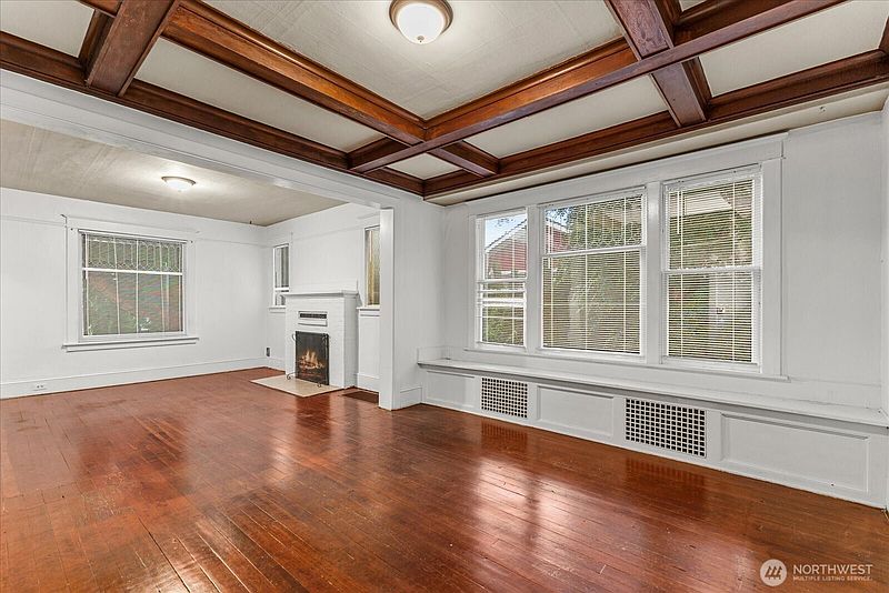 3rd image of 108 NE 61st Street