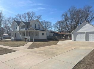 317 S 5th St, Pierce, NE 68767