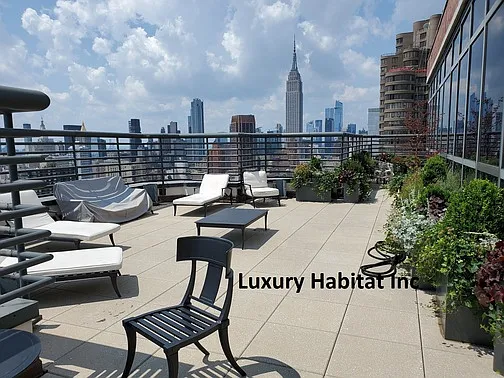 415 E 37th St #39J — Photo 26