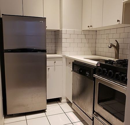 3rd image of 1560 York Ave APT 3B