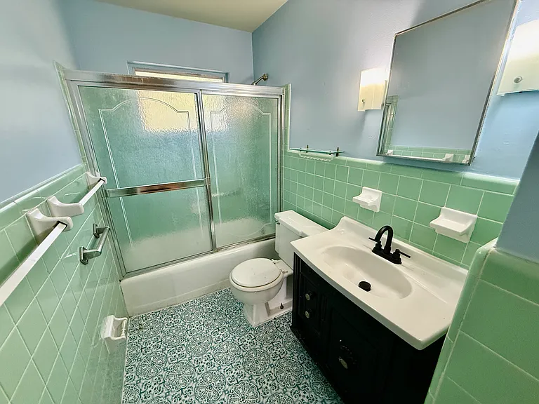 1112 Northview Dr — Photo 12