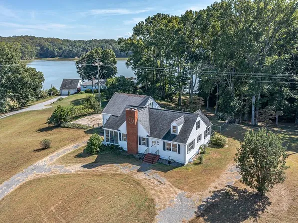 814 Bundick Rd, Lottsburg, VA 22511