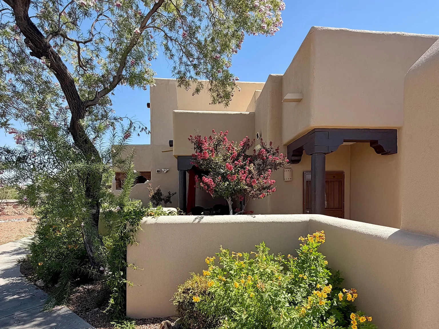 2 bed, 1418 sqft, $1,800 — Photo 1