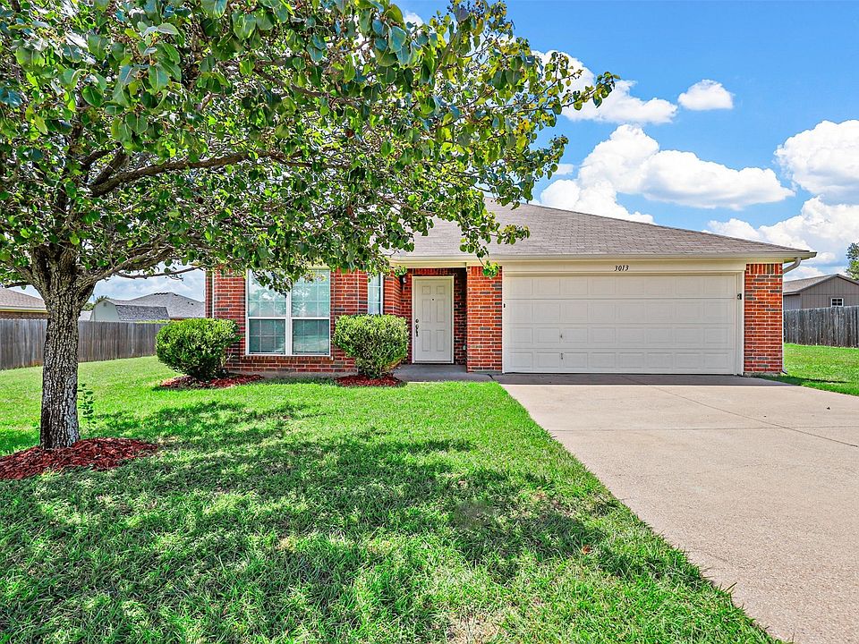 1st image of 3013 Saunter Ln