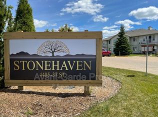 4405 37th St #3, Stony Plain, AB T7Z 2N8