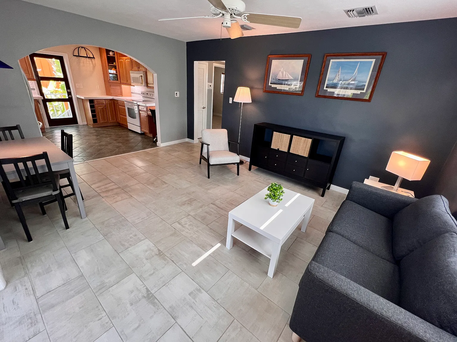 3 bed, 1500 sqft, $6,500 — Photo 3