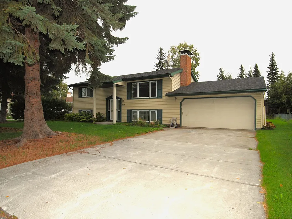 1055 Kodiak St