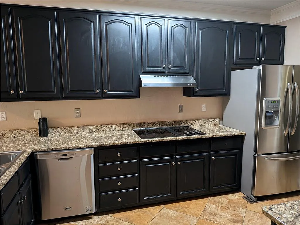 4 bed, 4.5 bath, 2371 sqft, $3,395 — Photo 4