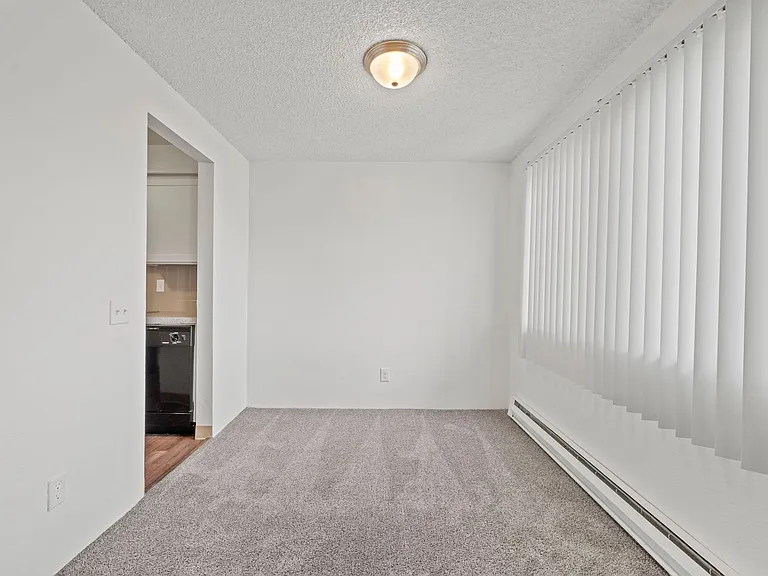 Park Ridge Apartments — Photo 62