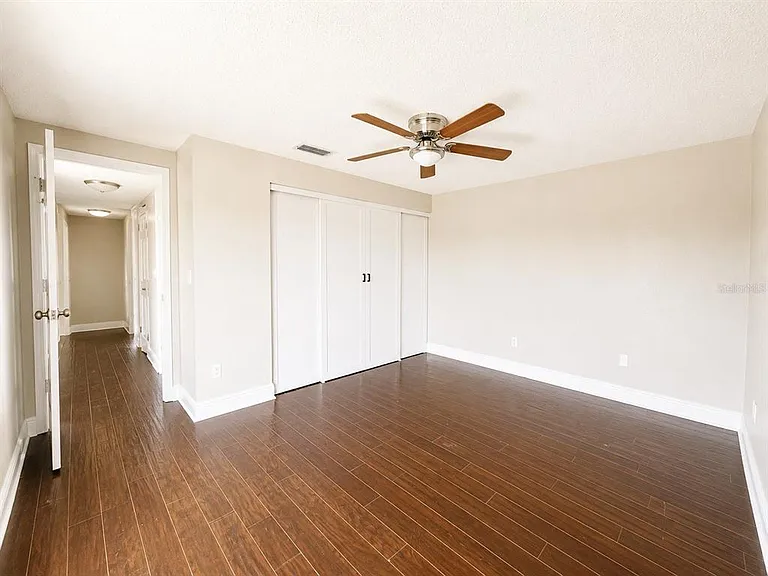 5104 Springwater Ct — Photo 26