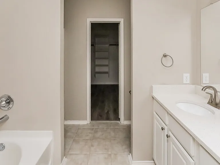 226 Arabian Rd — Photo 12