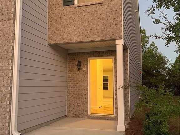 3rd image of 2084 Belmont Cir