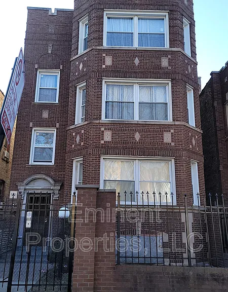 8226 S Marshfield Ave #3 — Photo 1