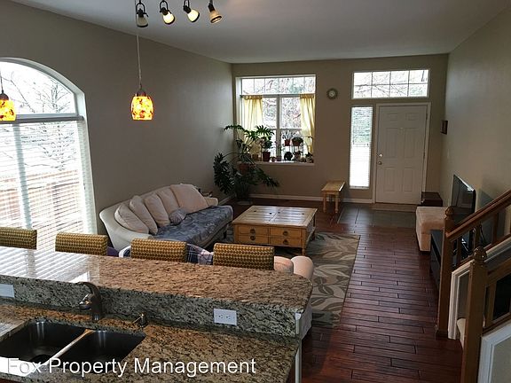 3rd image of 315 N Cherrywood Dr