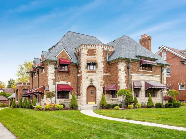 1264 Three Mile Dr, Grosse Pointe Park, MI 48230