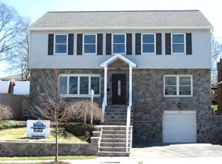 518 Chase Ave, Lyndhurst, NJ 07071