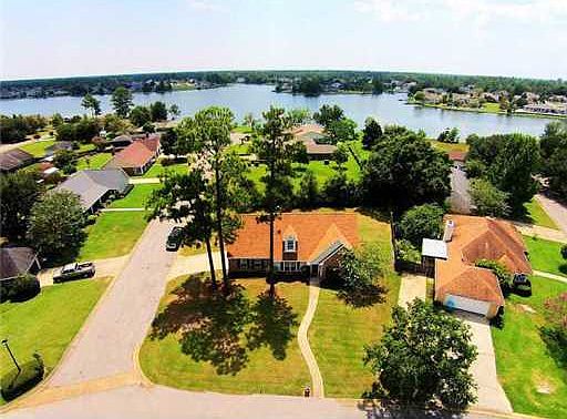 2nd image of 12487 Lake Village Dr